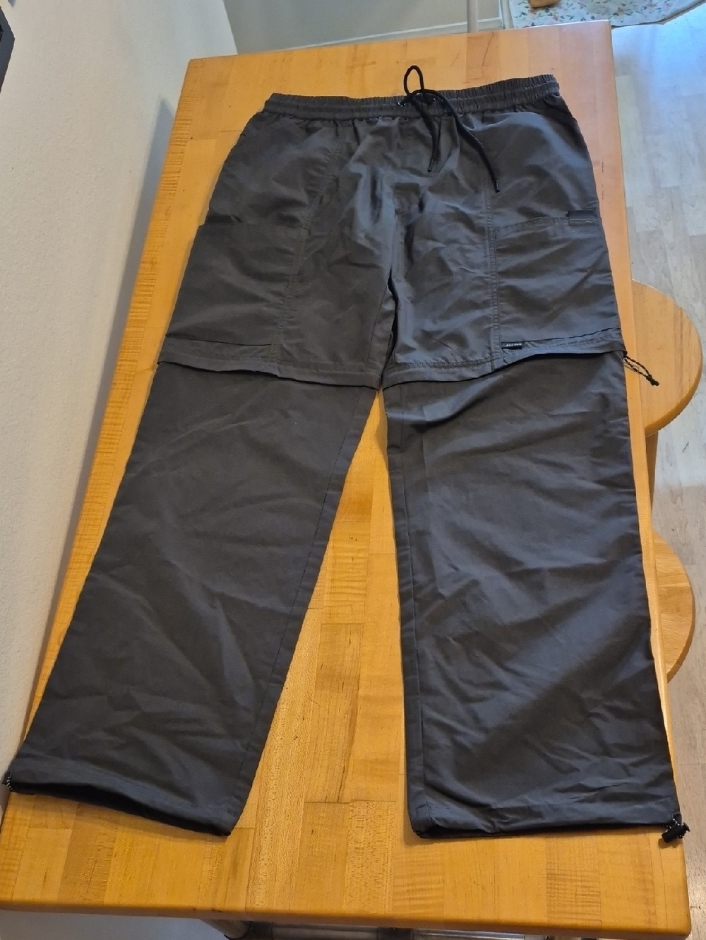 PacSun Gray Hiking Pants / Short Baggy